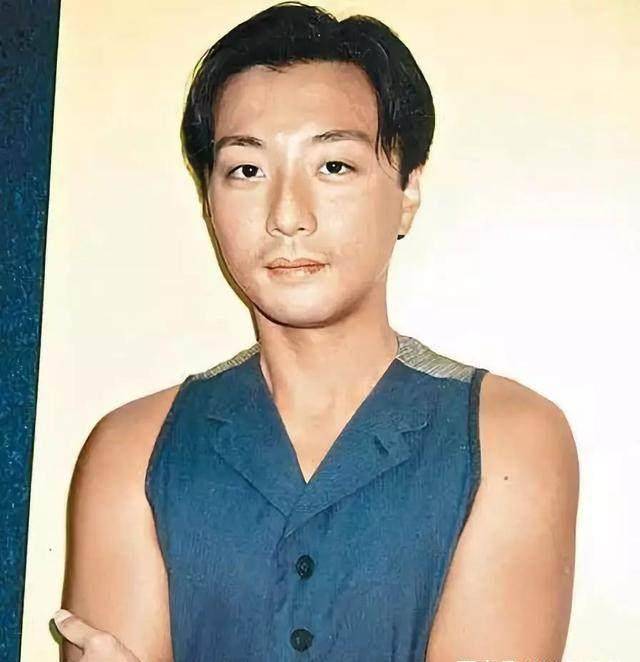 曾是亚视力捧小生与万绮雯演过情侣退隐多年如今48岁