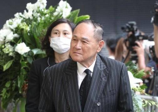 "船王"赵世曾豪宅遭盗窃损失过百万,豪华游艇被佣人霸占开派对_赵式芝