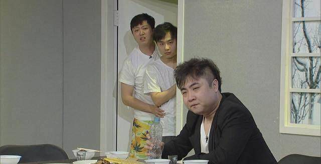 原创才华不输乔杉修睿曾一人撑起爱笑会议室因没人捧不温不火