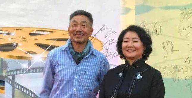 现在,杜源的女儿已经进入了演艺圈.