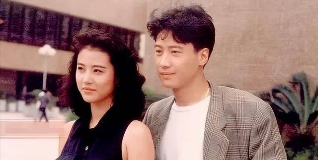 周海媚和黎明李嘉欣和黎明四,走向巅峰1991年,黎明找了1988年的香港