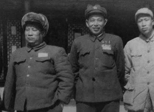 这位军政委参军较晚多次与贺炳炎搭档1952年被评为副兵团级