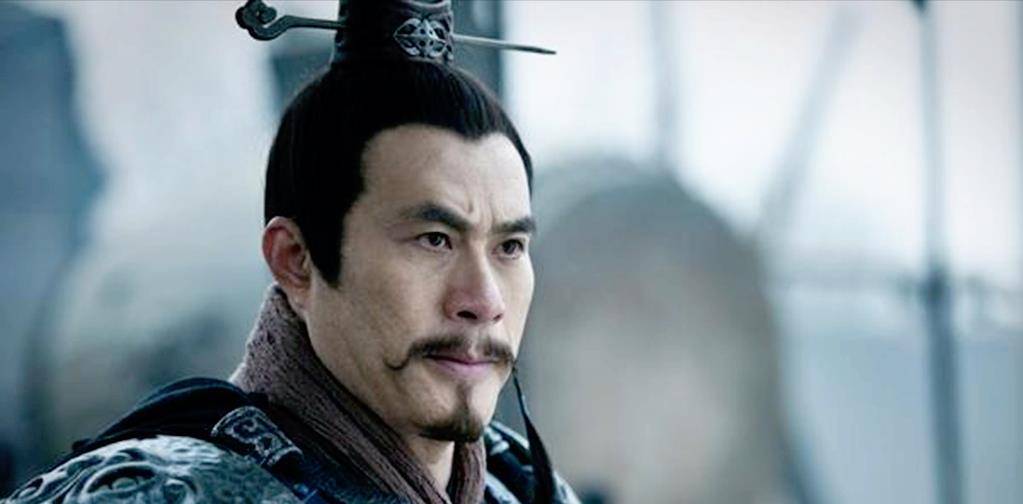 "当时正值楚汉相争,魏王豹本来是投靠了刘邦的,他听到相士这么一说,大
