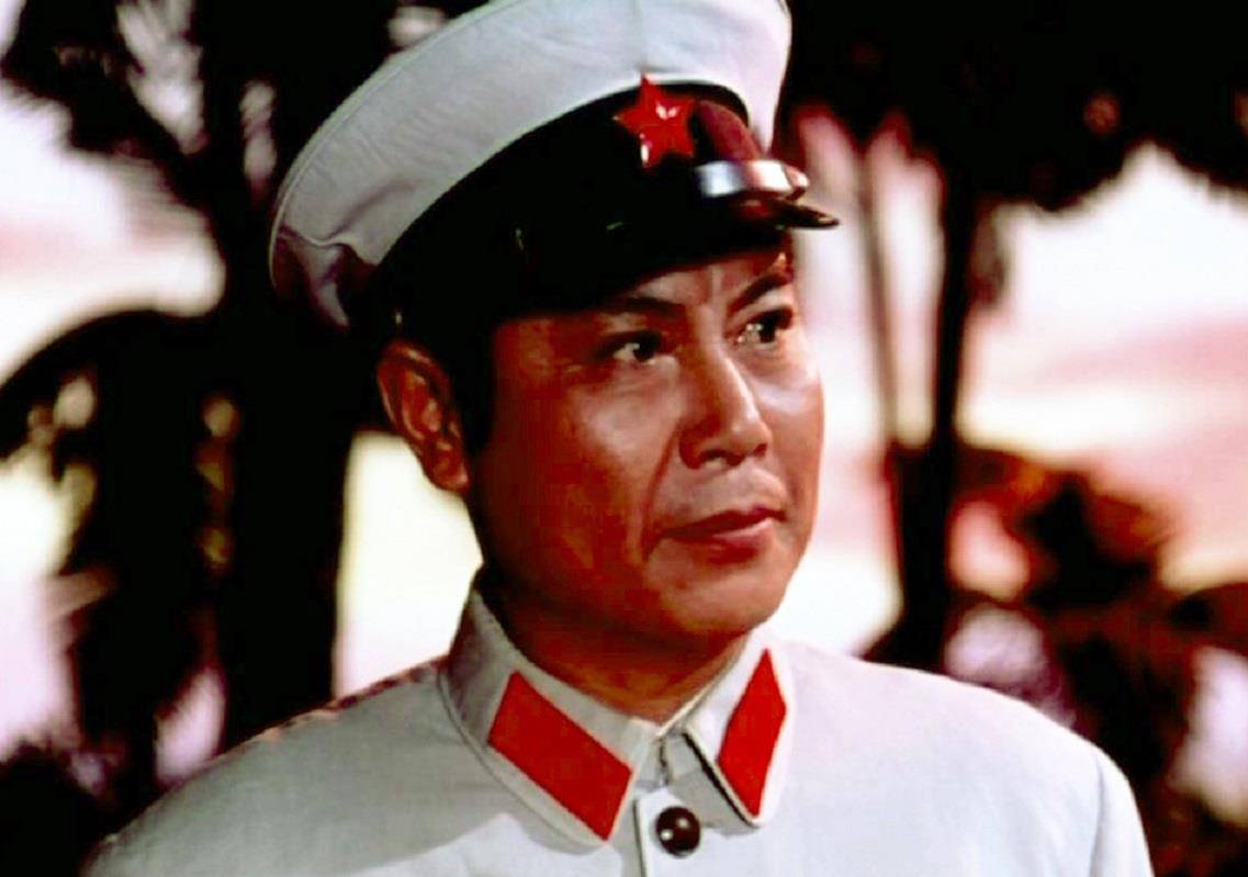 1958年出演《县委书记》;1959年出演《海鹰》;1960年出演《林海雪原》