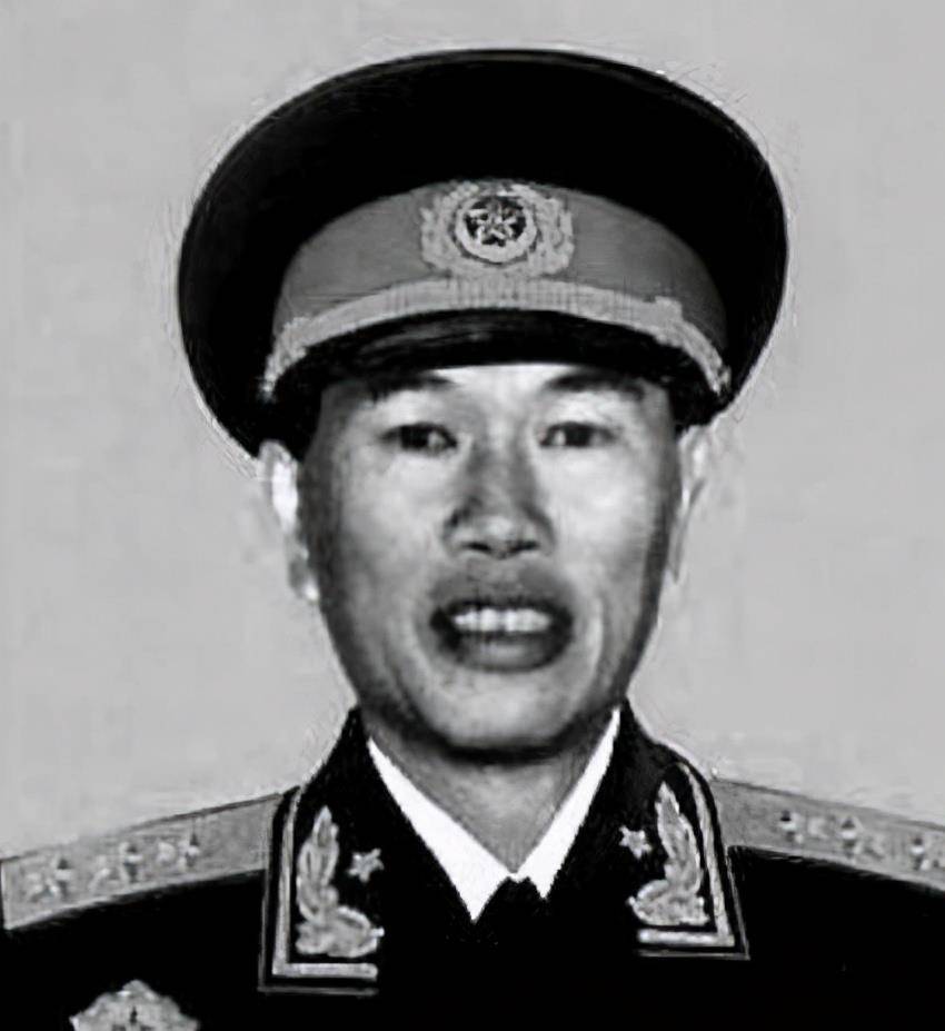 邓华_将军_萧华