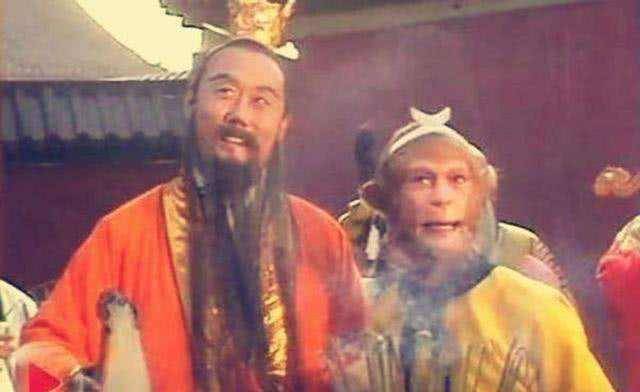 而我们知道,太阴星君是九曜之一,玉兔精那回,太阴星君下界降妖,孙悟空