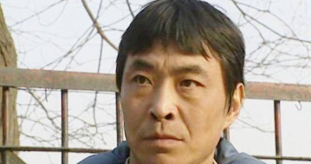 这6位男演员,因饰演"悍匪"过于逼真,曾被误以为是本色出演_陈一龙_孙