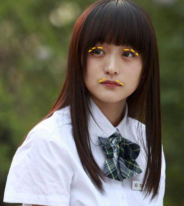 30多岁还能演中学生的女明星,我只服这3位_谭松韵_何泓姗_感觉
