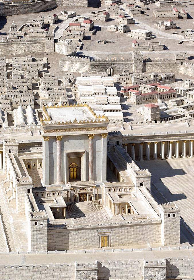 当然有考古学家认为在公元前4年希律王去世时,其实整个圣殿的围墙并没