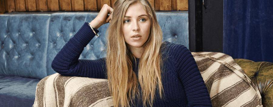 �������е����С��ǣ������ĵ���Ů����֤���ǽ����ܻ� ...