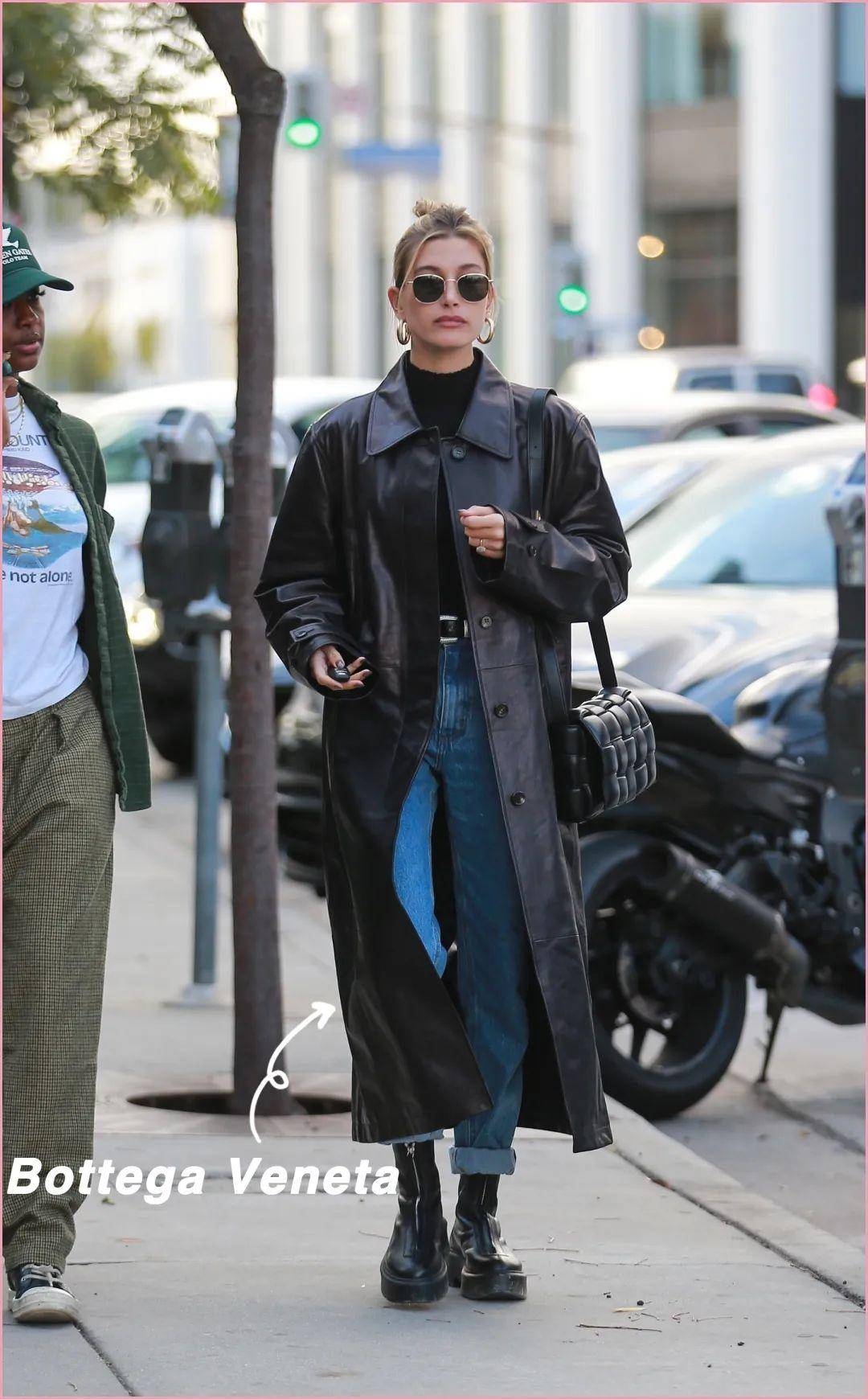 出街即炸街，Hailey Bieber 的大佬式私服