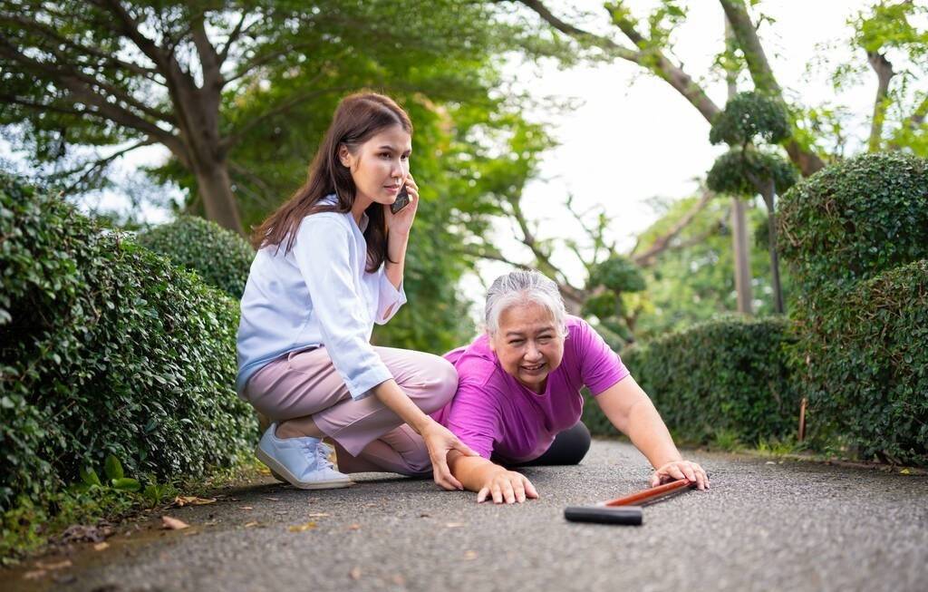 为什么说，老年人群应当注意补钾，缺钾有什么症状？