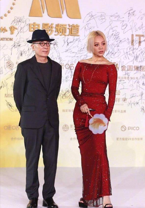 �𼦽���̺Ů���������������Ҵ��۸���ʢ��