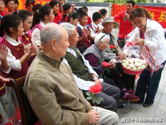 明天重阳节，服膺“3吃3做3隐讳”，老例子要懂，寓意步步高升