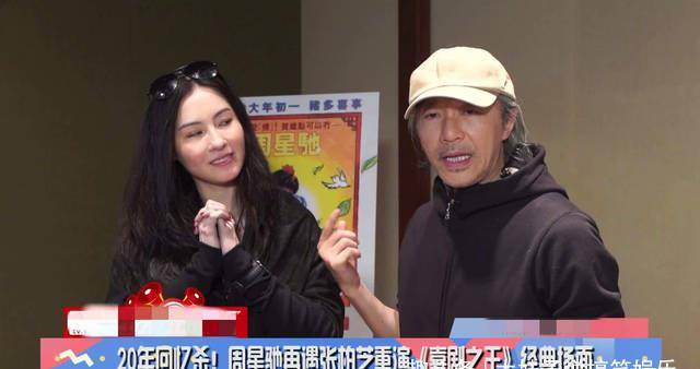 �������£�С��ϼ�������Ϲ�����ˮ�棬����һ�𿴻�С����