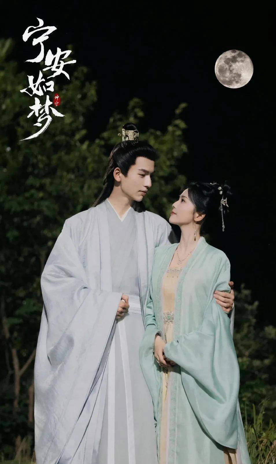 15��������װ�磬����Ⱥ���ǡ����½����������أ�