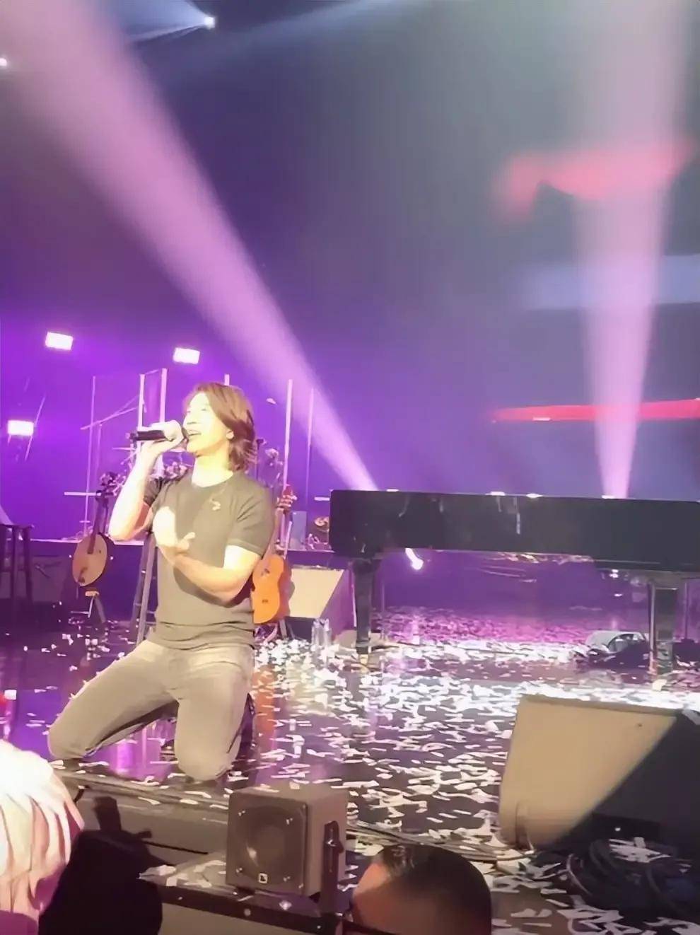 你该道歉的对象不是粉丝——王力宏复出跪地求原谅5 你该道歉的对象不是粉丝——王力宏复出跪地求原谅