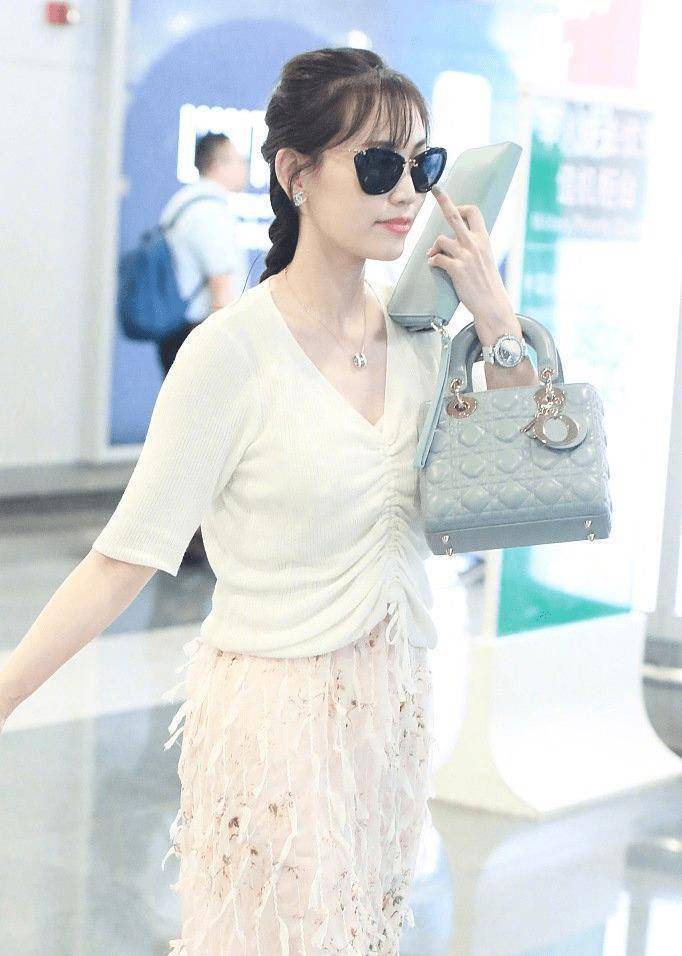 ����ϡ��ɹ���ӣ���10����ӻ�ѩ�����ݻ���ȴ���������� ...