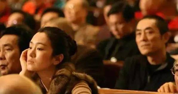 30��ǰ������ı�ж��簮������һ����Ƭ����һ��