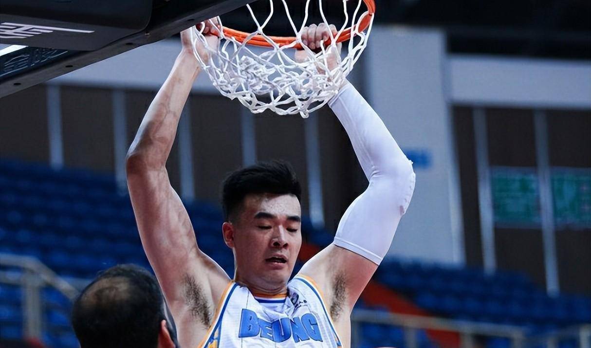 宝盈BBIN直营平台CBA三|花蝴蝶2019直播|消息：首钢内线成为累赘李春江眼