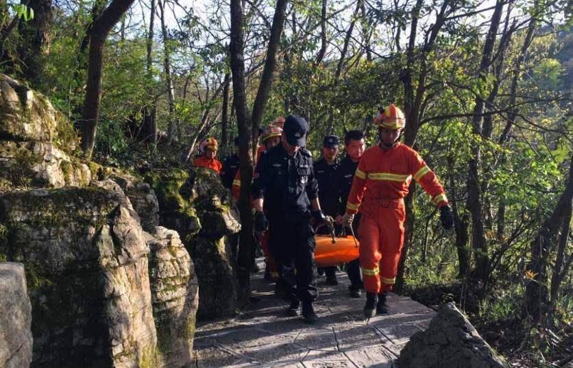 花季少女挑战翼拆飞翔不测遇难，极限挑战是运动仍是玩命？