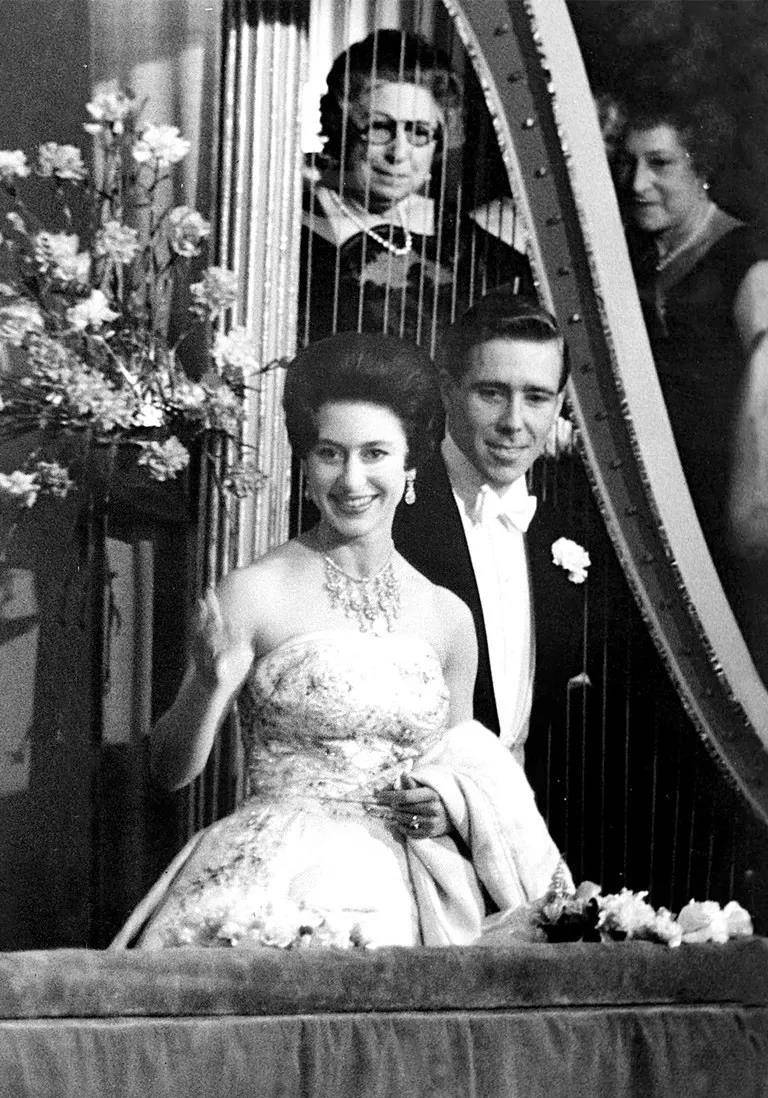 ����·�����͡����繫������Ů����������Щƽ���ġ������� ...