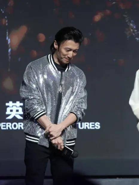 л���汻׷�����飡�����Ʊܶ���̸��������¶�뷨