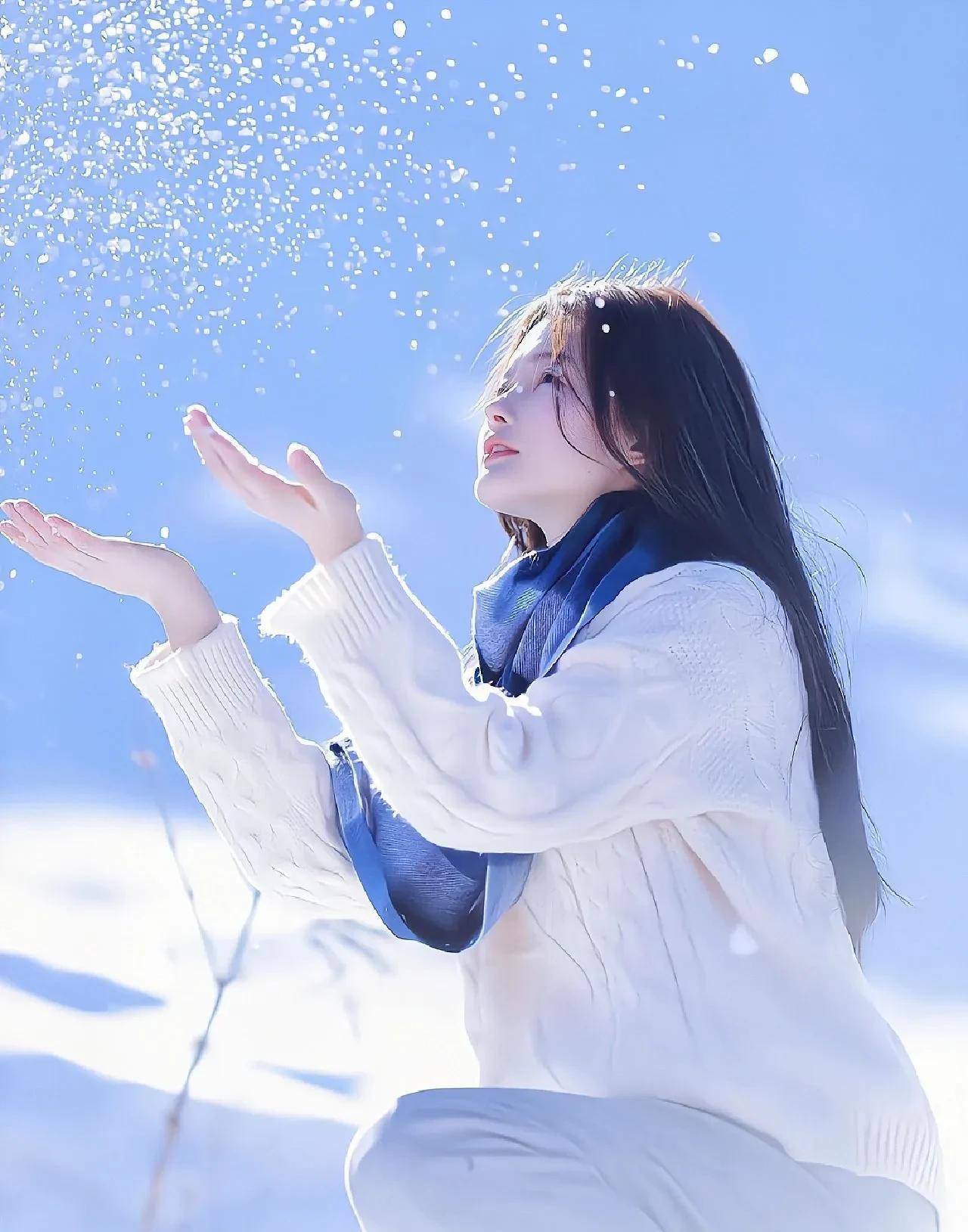 赏识那漫天飘动的雪花 ，那是很美的一种享受 一日，适逢窗外落雪