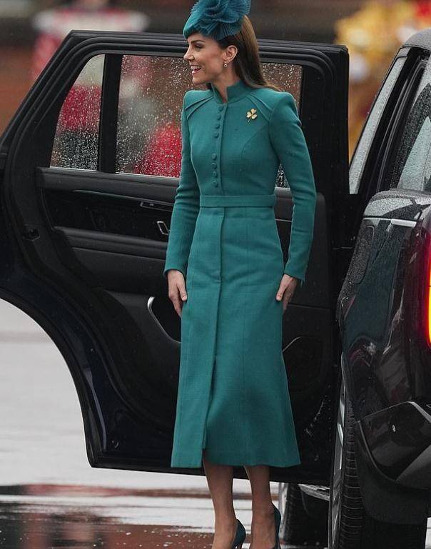 ���ؼ̳��ɷ�ͷ�Ρ�����ȥ������ɫ����������������У���� ...