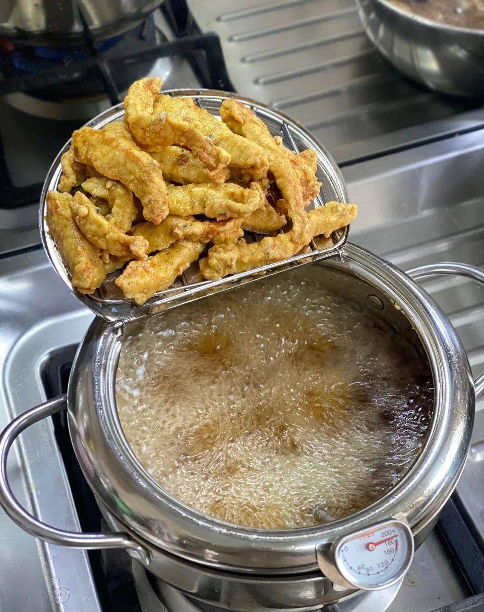 暖锅店同款小酥肉！外酥里嫩，边炸边吃太满足