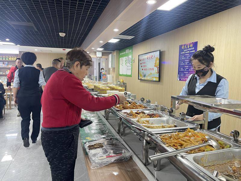 吉报查询拜访丨社区食堂，让老年人“吃”出幸福味道