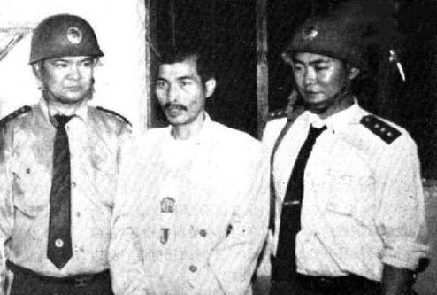 1996年电击杀手落网：窜7省杀25人，被抓时身戴佛像跪求警方饶命