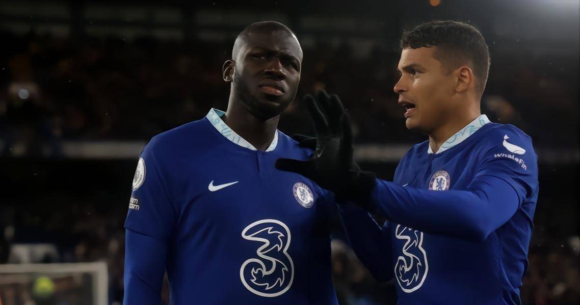 �̵���λ��������ͬ�ط���ս����Ա