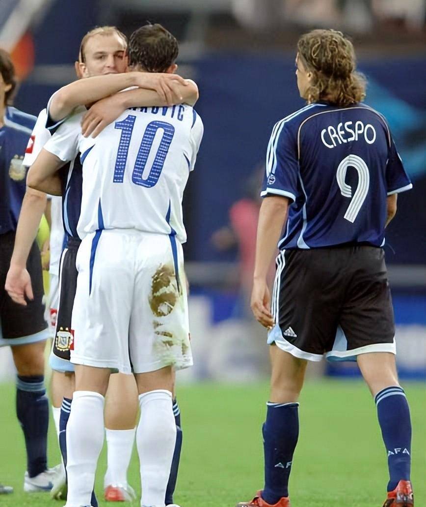 �̵���λ��������ͬ�ط���ս����Ա