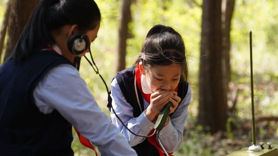 徐州市大中小学情景式思政课在淮海战役烈士纪念塔开讲