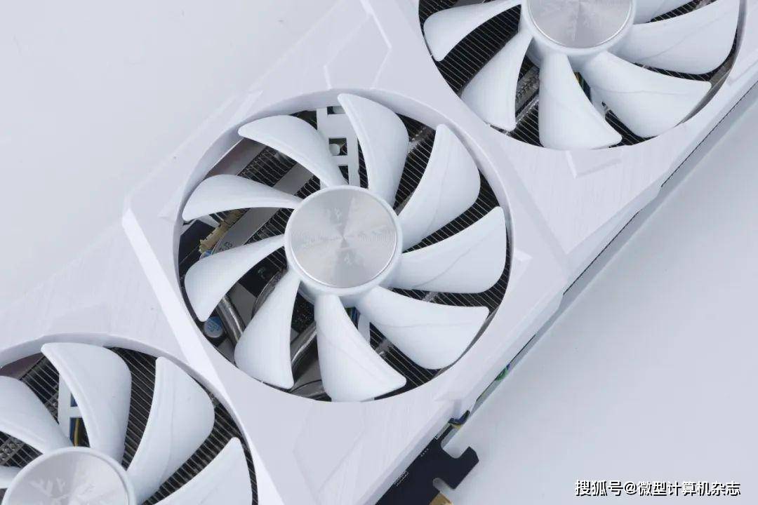 高性价比雪精灵，1440p游戏首秀——耕升GeForce RTX 4070踏雪显卡品鉴