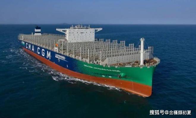 原创             能装20000多个集装箱吗？世界第一巨型货轮，中国造！韩国坐不住了