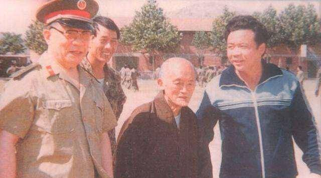 原创
            80年代风靡一时的海灯法师，是少林寺高手还是骗子？一记者揭内幕