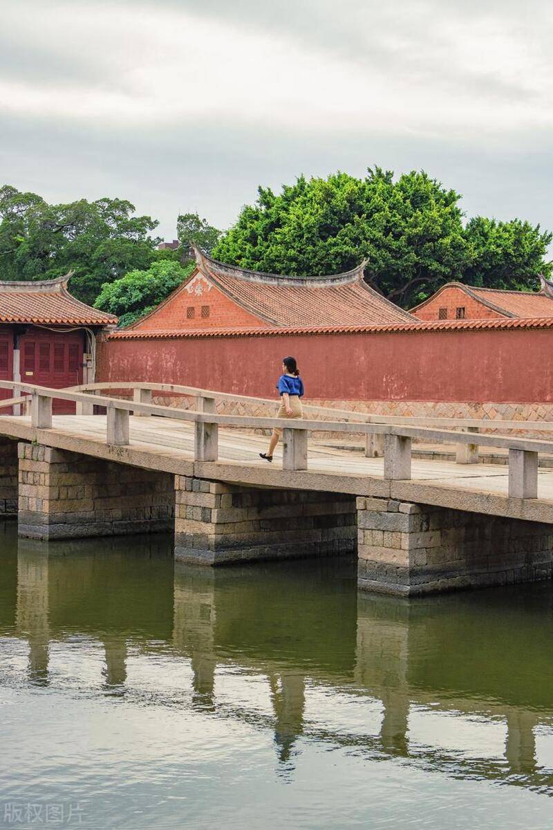 比北京成名早比厦门好吃IM电竞 电子竞技平台！这座神仙老城生活安逸超适合养老(图11)