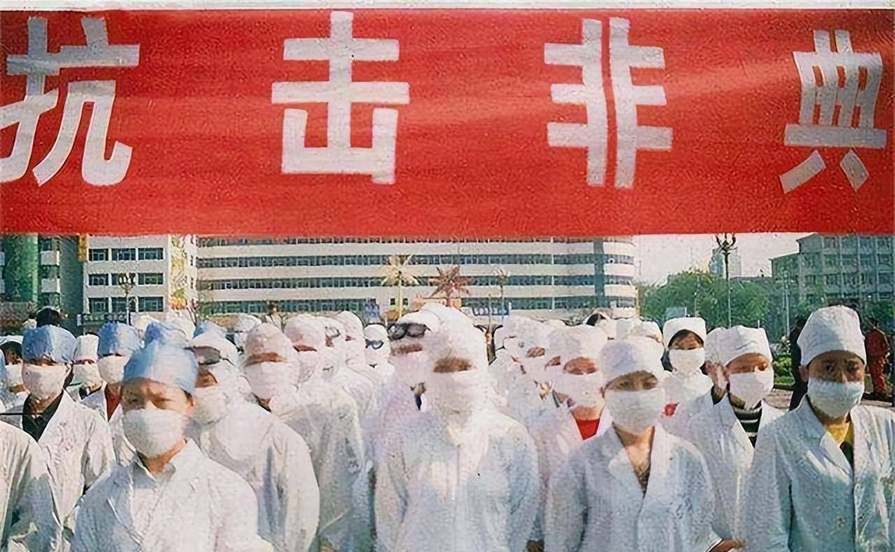 原创他凭一张药方治好癌症，却因无证行医获刑十年，出狱前夕意外身亡