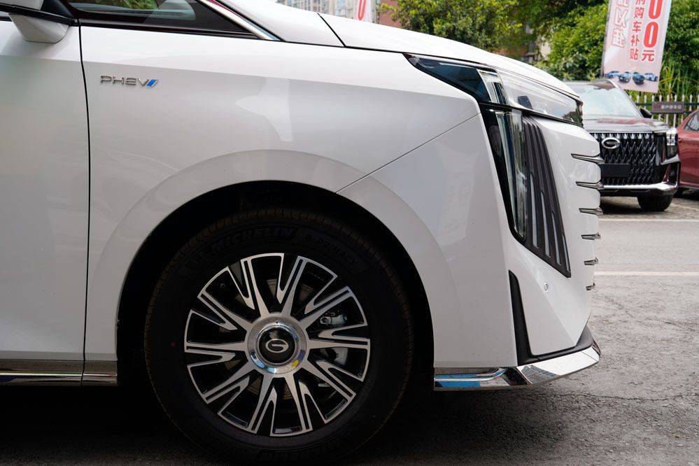 e9传祺对比腾势d9 8e24a09251984f4eb18a5b984fd17572.jpeg