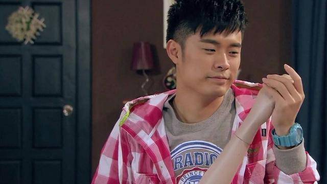 14年后再看《爱情公寓》主演，大多数今非昔比，唯有他成功逆袭！