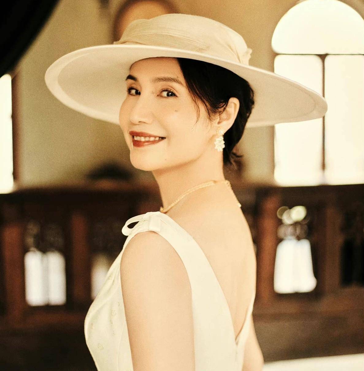 原创主持人徐俐：二婚嫁名门，儿子是她婚姻的调和剂，退休后重回电视
