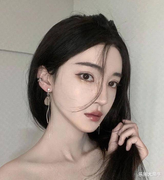 李由：公开表示变身成功，自曝手术后难忍疼痛，称以后还会要小baby