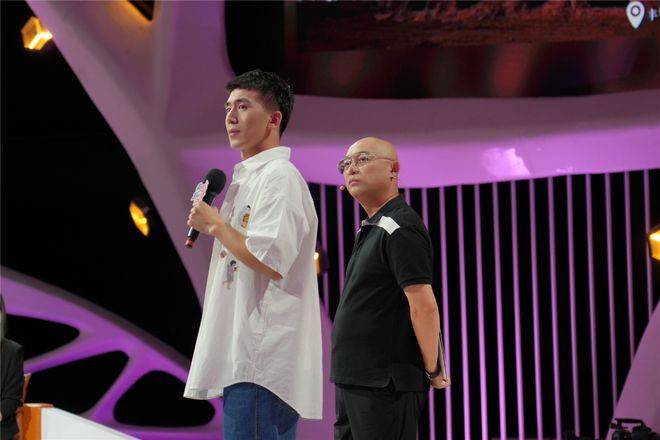 《非诚勿扰》：完美真人 完美真人官方app下载恋爱需要找到自信基石 有话直说才能高效解决问题(图1)