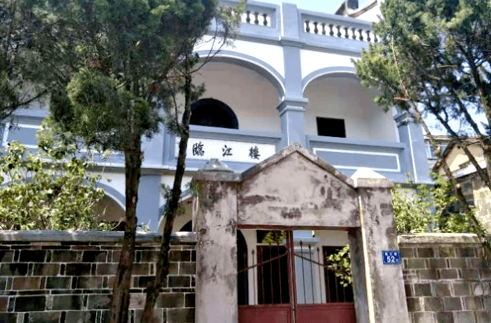 上杭县，瞻仰了毛主席诗词《采桑子·重阳》的诞生地——上杭县临江楼。