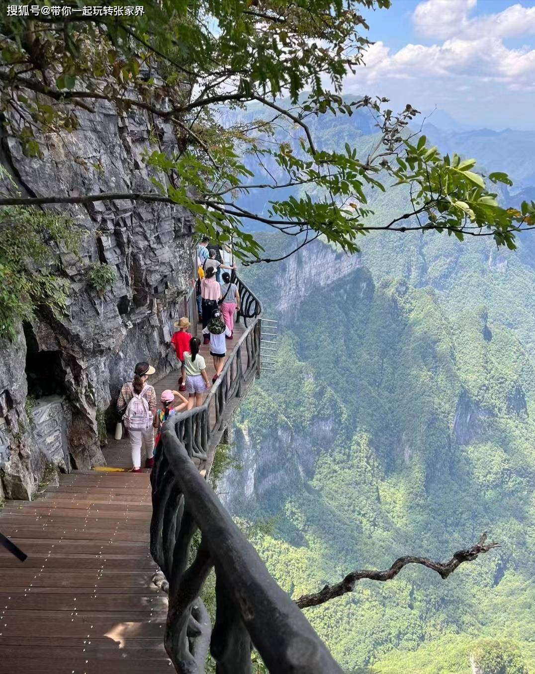 这个10月踏上湖南张家界湘西凤凰古城之旅-共5天4晚自由行攻略