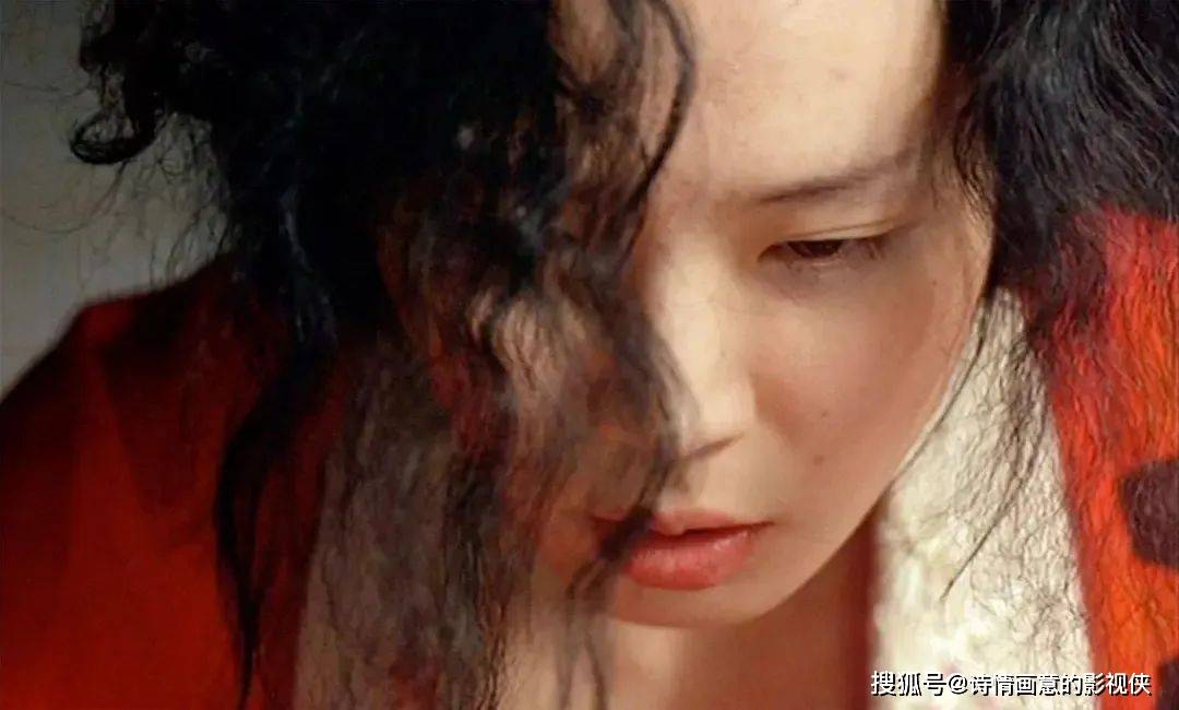 《感官世界》:背离传统的爱情与性观念的挑战