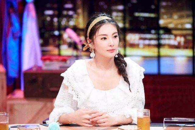 在男人身上栽了两次的张雨绮，怎么还没学会清醒？