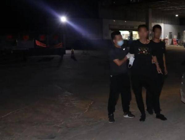 缉毒警为了卧底10天减重25斤